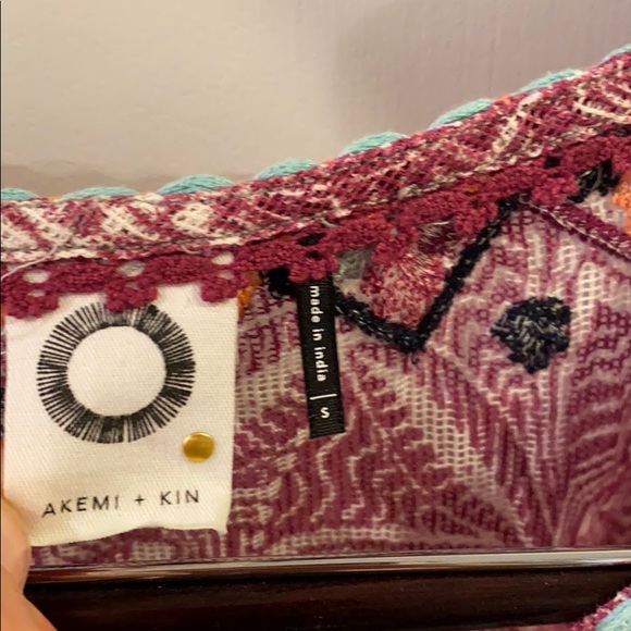 Akemi + Kin Embroidered Boho Blouse - Picture 4 of 6
